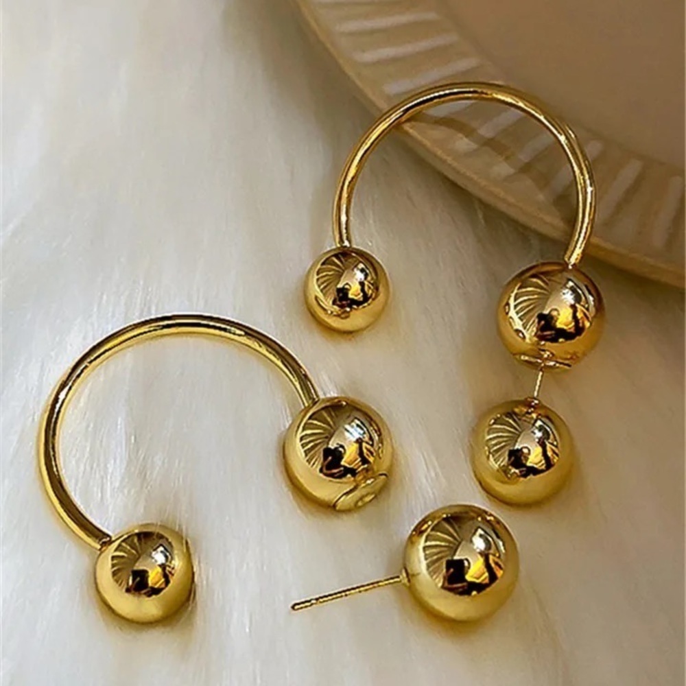 18k Gold Plated Exaggerated Planet Stud Earrings - Picture 3 of 9